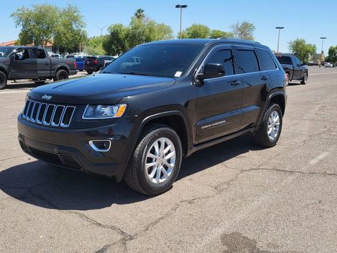 Used 2015 Jeep Grand Cherokee Laredo w/ Quick Order Package 23E AWD/4WD image 4