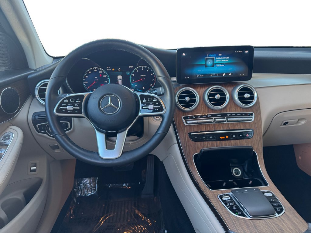 Used 2021 Mercedes-Benz GLC 300 4MATIC image 23