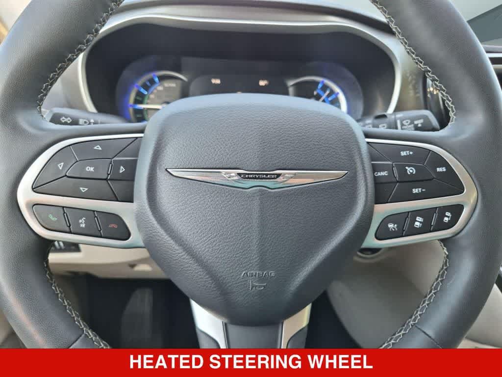 Used 2024 Chrysler Pacifica Limited FWD image 21
