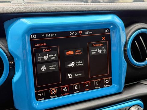 Used 2022 Jeep Wrangler Unlimited Sahara AWD/4WD image 24