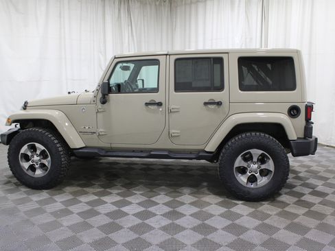 Used 2014 Buick LaCrosse Leather w/ Driver Confidence Package image 43