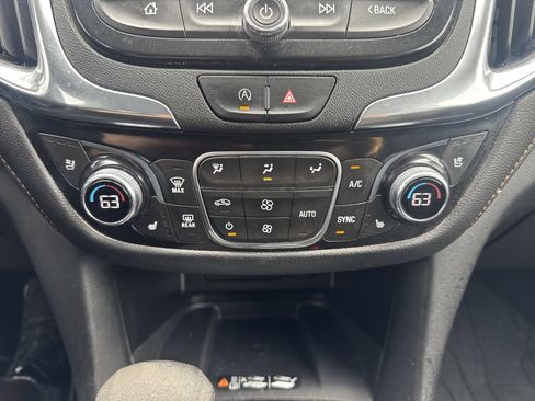 Certified 2022 Chevrolet Equinox Premier AWD/4WD image 18