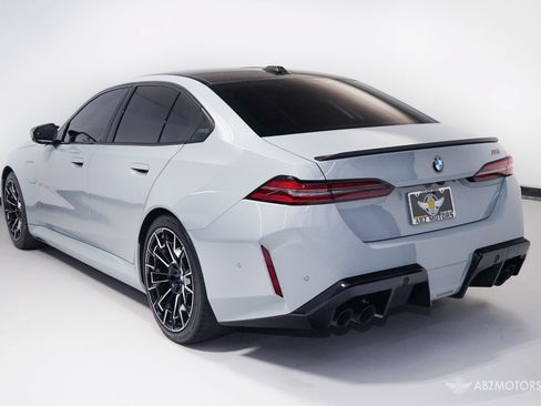 Used 2026 BMW M5 w/ Carbon Package AWD/4WD image 6