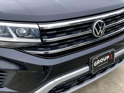 Used 2021 Volkswagen Atlas Cross Sport SE image 27