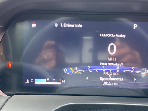 Used 2023 Jeep Grand Cherokee L Laredo image 29