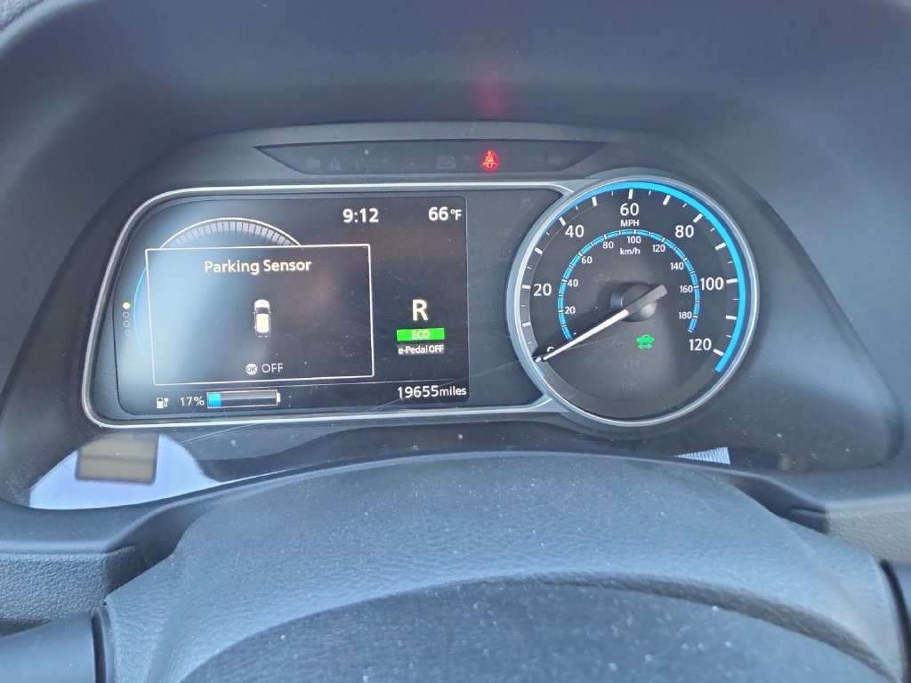 Used 2025 Nissan Leaf S FWD image 16