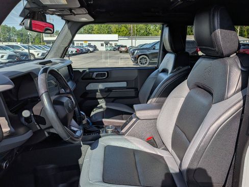 Used 2024 Ford Bronco Black Diamond AWD/4WD image 11