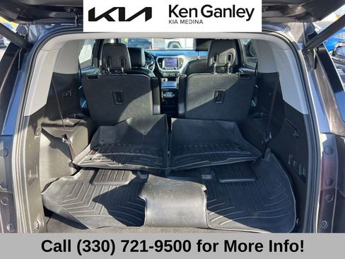 Used 2018 GMC Acadia SLT image 53