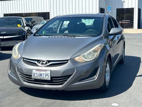 Used 2014 Hyundai Elantra SE FWD image 1