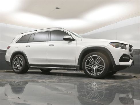 Used 2022 Mercedes-Benz GLS 450 4MATIC image 14