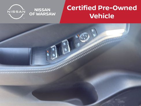 Used 2026 Nissan Rogue Platinum w/ Platinum Premium Package AWD/4WD image 9