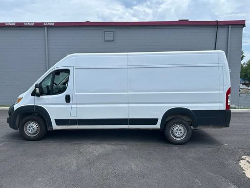Used 2025 RAM ProMaster 3500 w/ Convenience Group FWD image 8