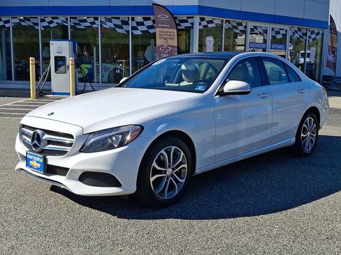 Used 2015 Mercedes-Benz C 300 4MATIC Sedan image 3