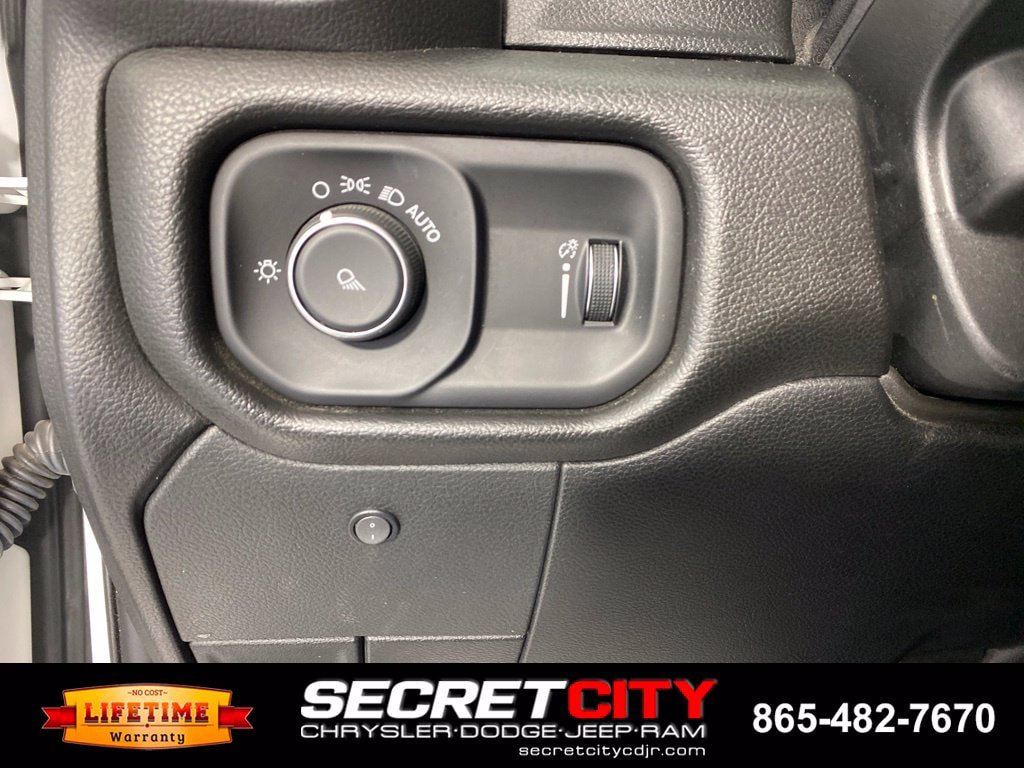 Used 2021 RAM 3500 Big Horn AWD/4WD image 13