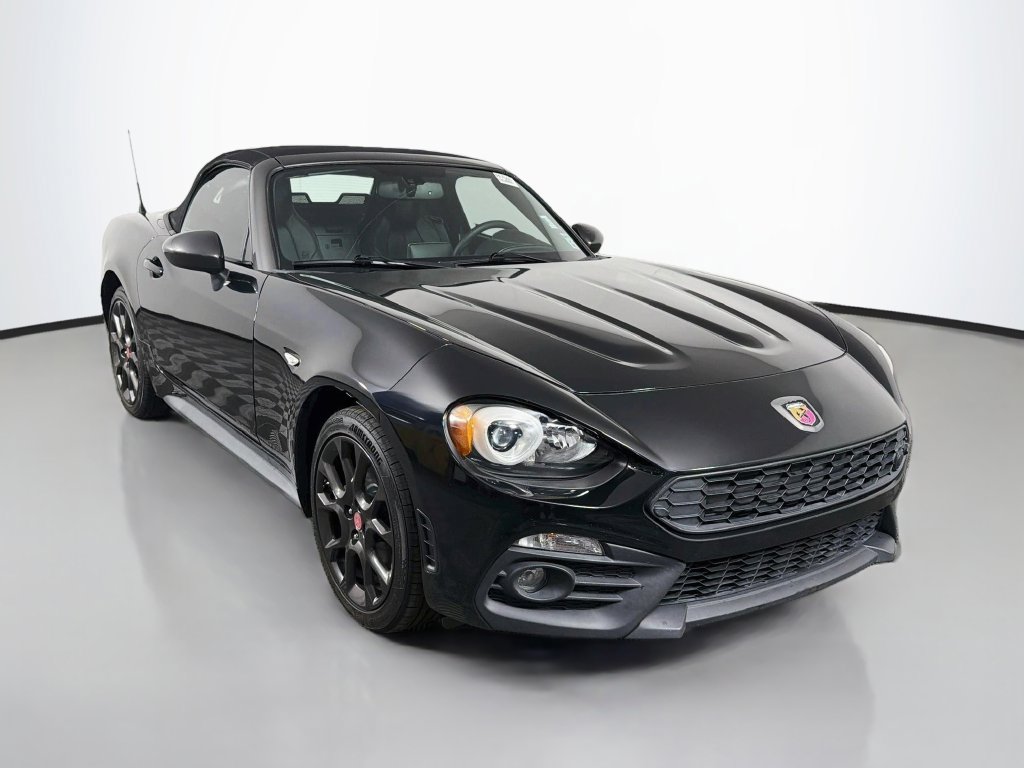 Used 2019 FIAT 124 Spider Abarth w/ Convenience Group RWD image 1