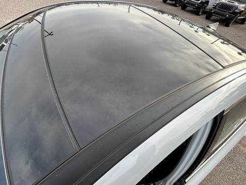 Used 2020 Genesis G80 3.3T Sport image 9