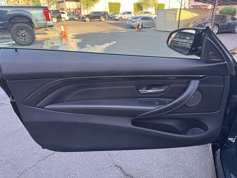 Used 2018 BMW M4 Coupe w/ Competition Package RWD image 23