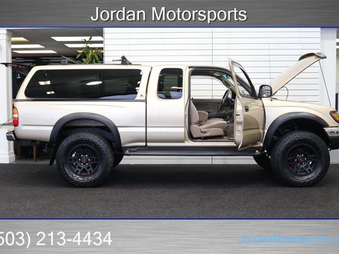 Used 2002 Toyota Tacoma 4x4 Xtracab V6 image 11
