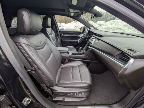 Used 2024 Cadillac XT5 Premium Luxury image 37