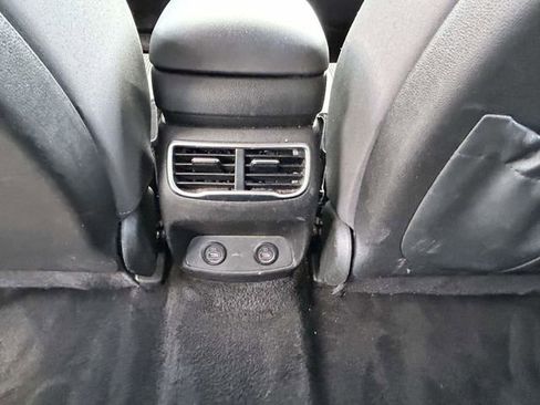 Used 2022 Hyundai Santa Fe SEL image 11