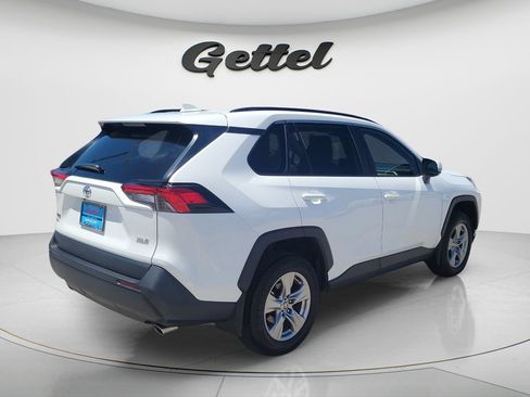 Used 2025 Toyota RAV4 XLE w/ Convenience Package FWD image 5