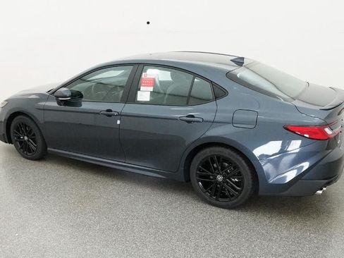 New 2026 Toyota Camry SE FWD image 4