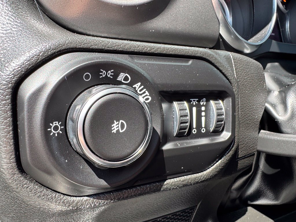 Used 2022 Jeep Wrangler Unlimited Sport AWD/4WD image 14