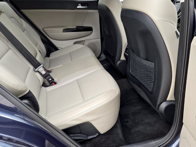 Used 2022 Kia Sportage EX FWD image 15