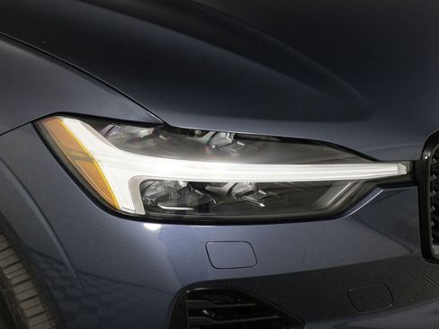 Certified 2025 Volvo XC60 T8 Plus w/ Protection Package Premier image 26