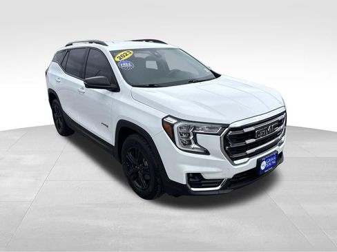 Used 2023 GMC Terrain AT4 AWD/4WD image 9