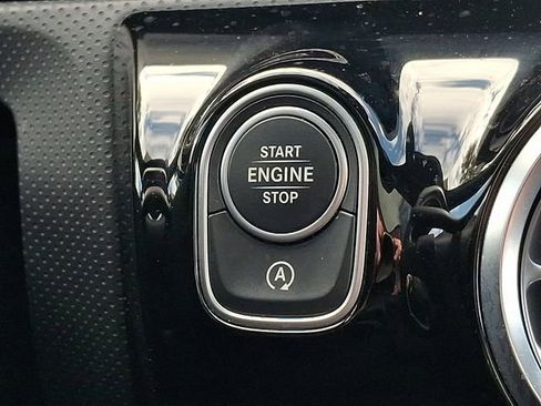Used 2025 Mercedes-Benz CLA 250 image 25