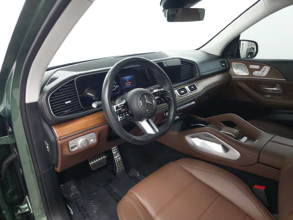 Certified 2026 Mercedes-Benz GLS 450 4MATIC w/ AMG Line Exterior image 9
