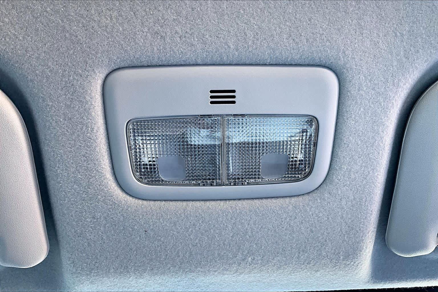 Used 2012 Toyota Corolla LE FWD image 33