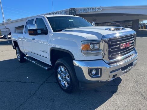 Used 2019 GMC Sierra 2500 SLT image 3