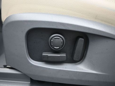 Used 2022 Land Rover Defender 110 SE AWD/4WD image 26