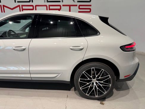 Used 2024 Porsche Macan AWD/4WD image 6