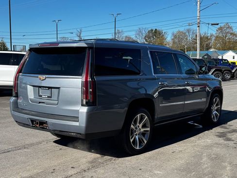 Used 2016 Cadillac Escalade ESV Premium AWD/4WD image 6