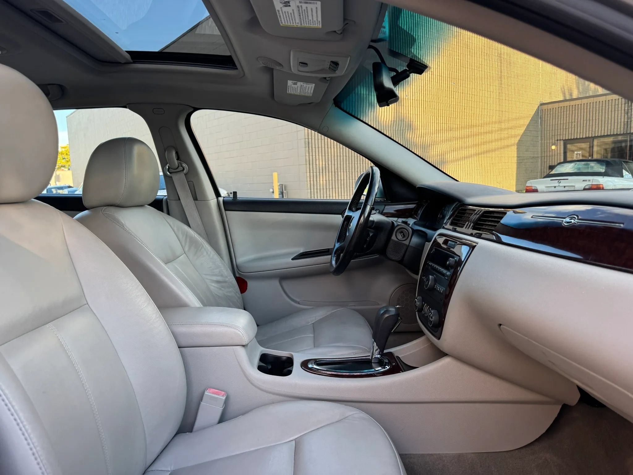 Used 2011 Chevrolet Impala LT w/ Luxury Edition Package FWD image 22