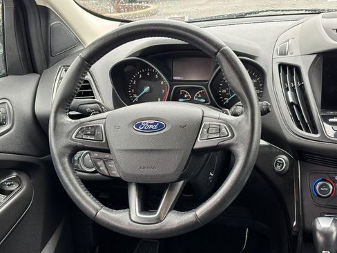 Used 2017 Ford Escape Titanium image 12
