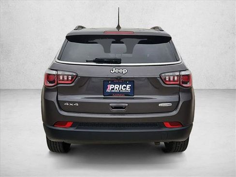 Used 2019 Jeep Compass Latitude w/ Cold Weather Group image 7