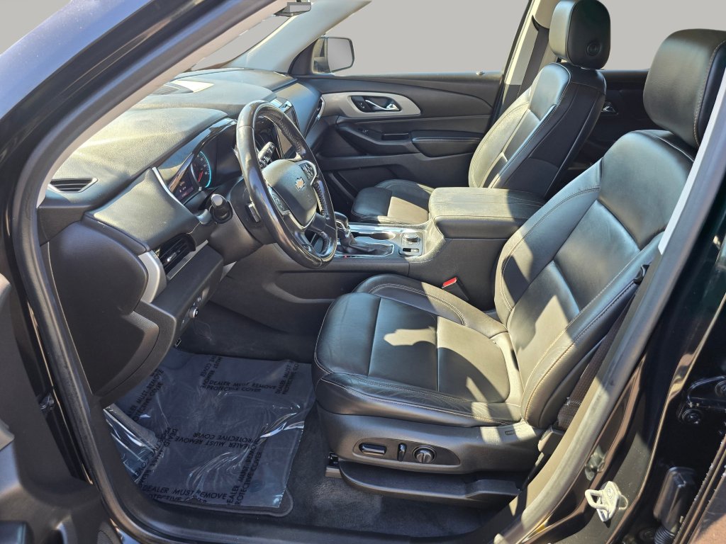 Used 2021 Chevrolet Traverse LT w/ LT Premium Package AWD/4WD image 23