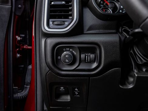 Used 2025 RAM 1500 Laramie w/ Laramie Southwest Edition image 22