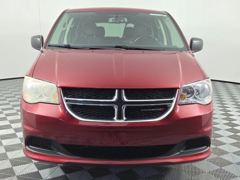 Used 2015 Dodge Grand Caravan SE w/ Quick Order Package 29E SE FWD image 2