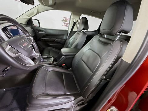 Used 2015 GMC Canyon SLT image 25