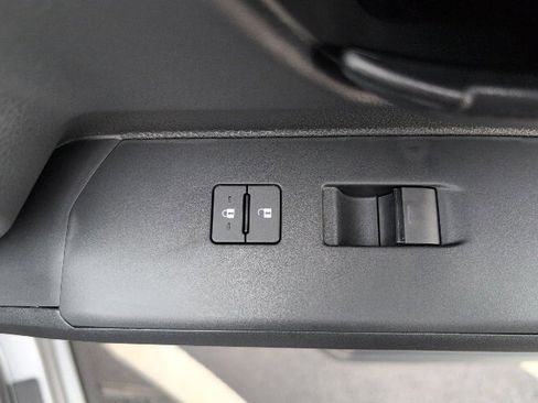 New 2025 Toyota Tacoma SR5 image 21