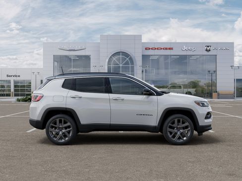 New 2026 Jeep Compass Limited AWD/4WD image 21
