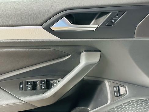 Certified 2023 Volkswagen Jetta S FWD image 22