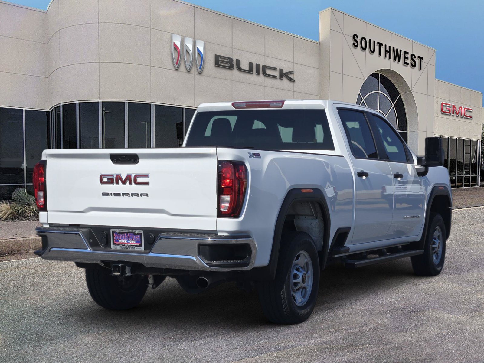 Used 2025 GMC Sierra 2500 Pro w/ Convenience Package AWD/4WD image 5
