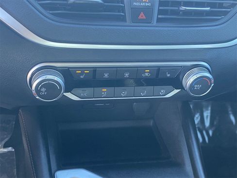 Used 2021 Nissan Altima 2.5 SR w/ SR Premium Package image 25