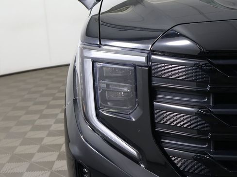 Used 2024 GMC Sierra 1500 Elevation AWD/4WD image 13